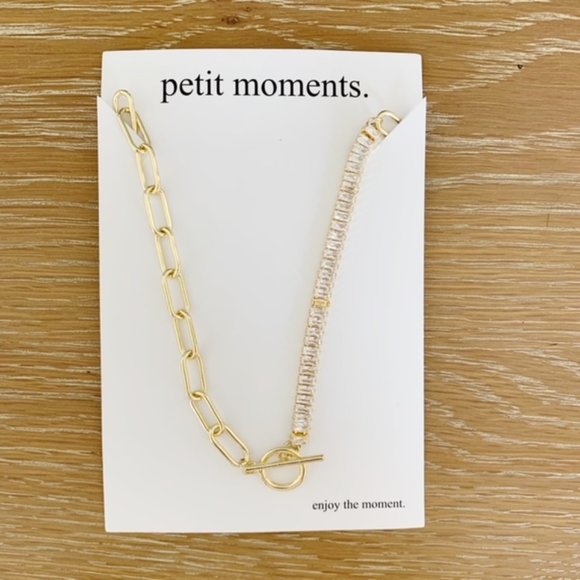 petit moments Jewelry - petit moments Demie Necklace in Gold